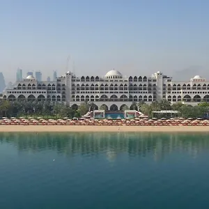 Jumeirah Zabeel Saray Üdülőközpont