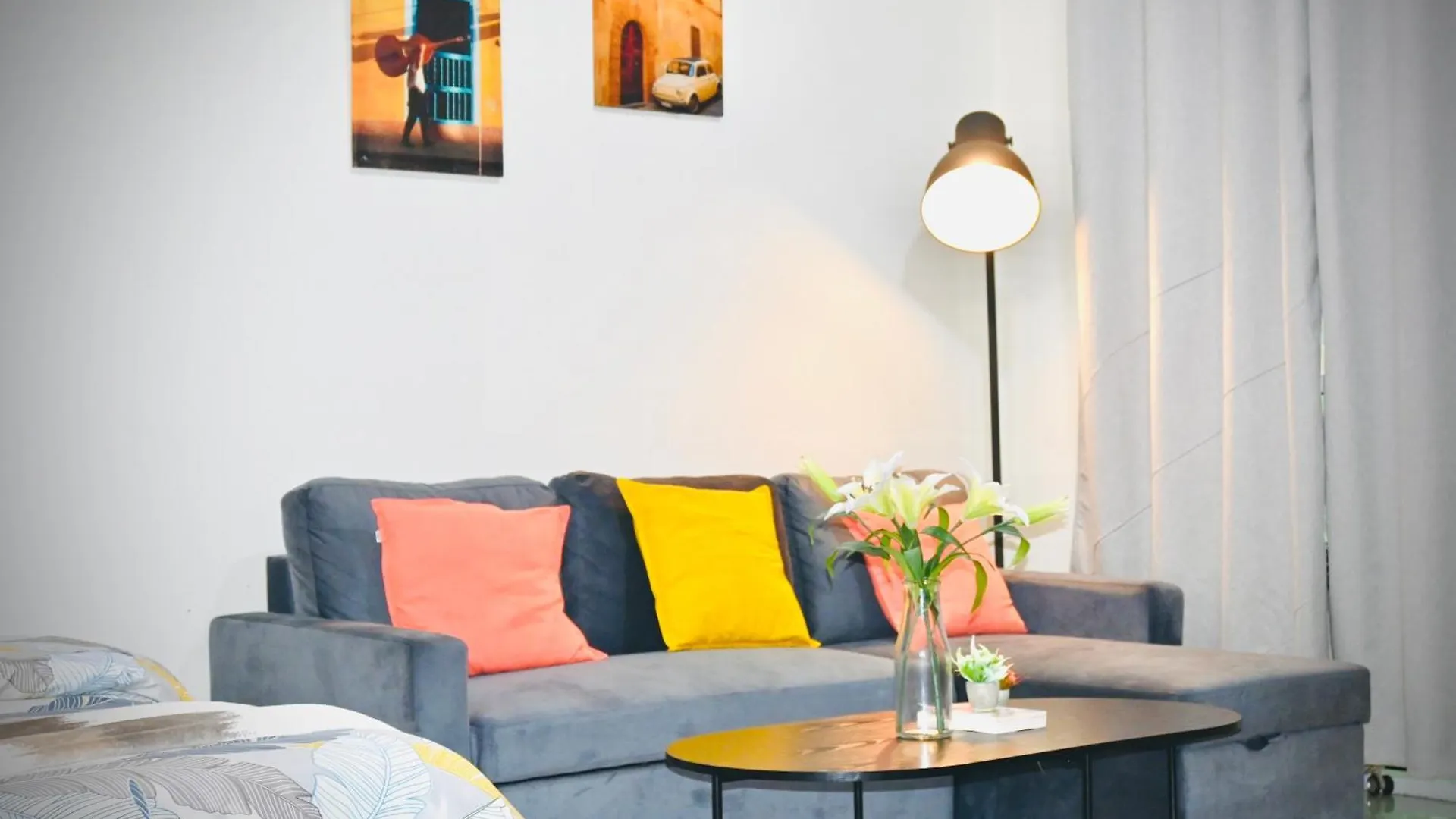 Marina Breeze Residence Near To Yachts And Beach Dubai Apartment